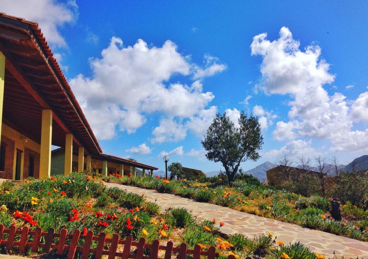 Agriturismo Il Ginepro Fluminimaggiore Luaran gambar